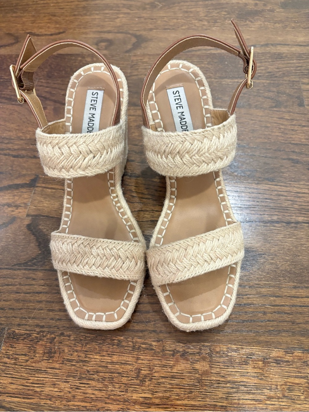 ☀️Raffia Wedge Rolling into Summer☀️